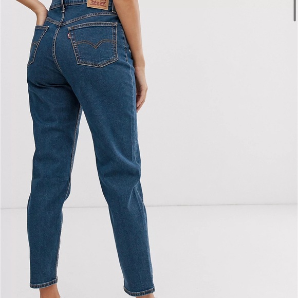Womens Levi’s the mom jean high waisted button fly like new 80’s tapered ankle - Picture 3 of 11
